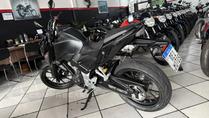 CB 300F TWISTER CBS