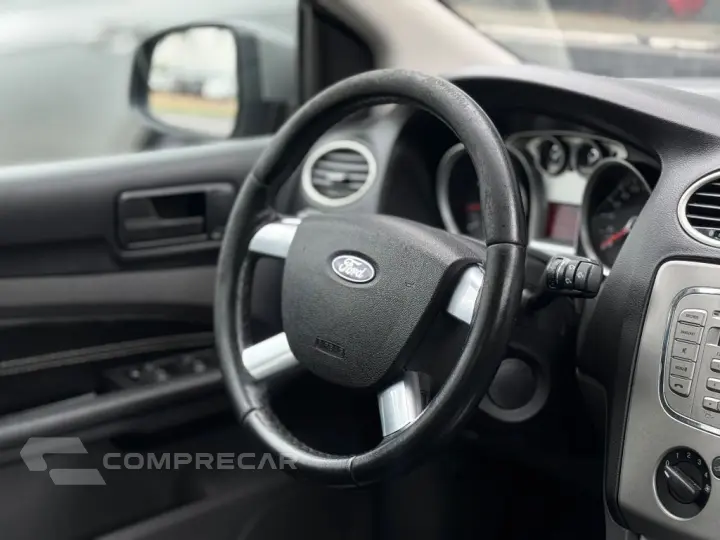 Focus 2.0 16V/SE/SE Plus Flex 5p Aut.