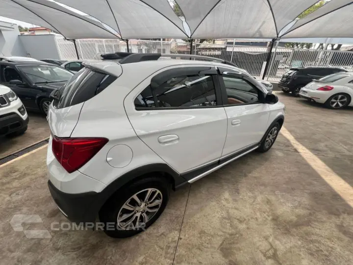 ONIX HATCH ACTIV 1.4 8V Flex 5P Aut.