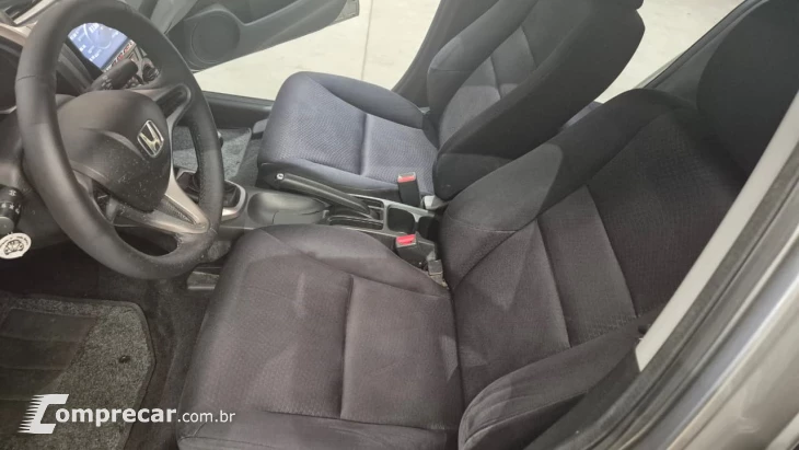 CITY 1.5 DX Sedan 16V