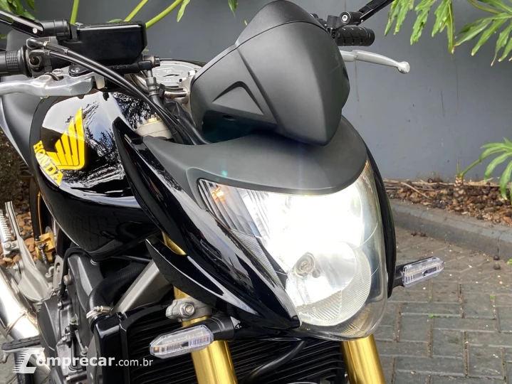 CB 600F HORNET