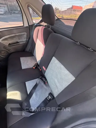 Fiesta Class sedan 1.6 Completo