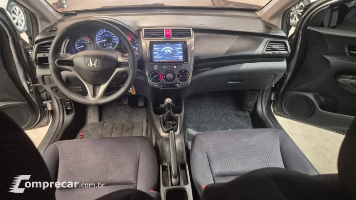 CITY 1.5 DX Sedan 16V