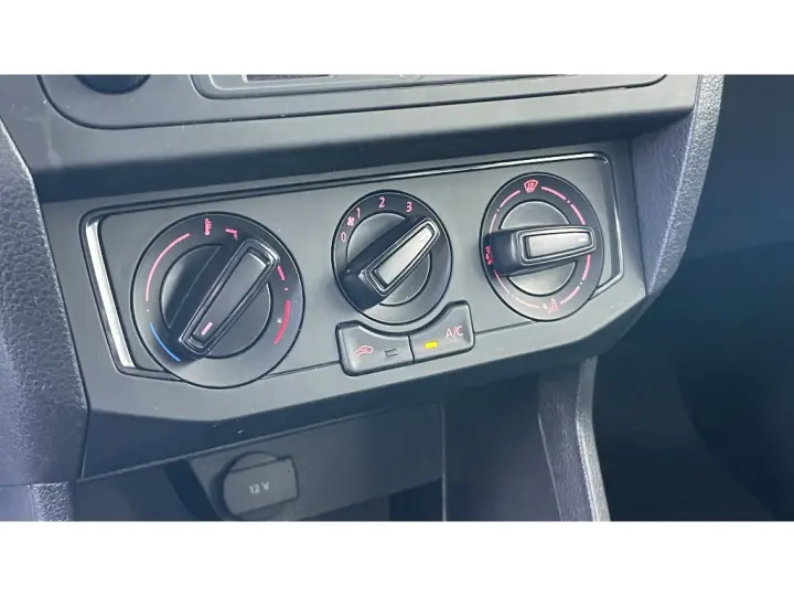 VOYAGE 1.0 12V MPI TOTAL FLEX 4P MANUAL