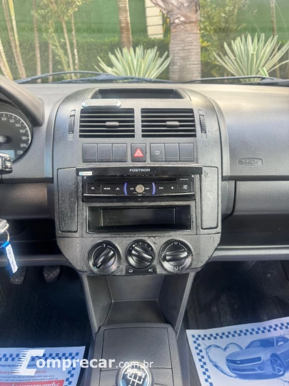 POLO SEDAN 1.6 MI Comfortline 8V