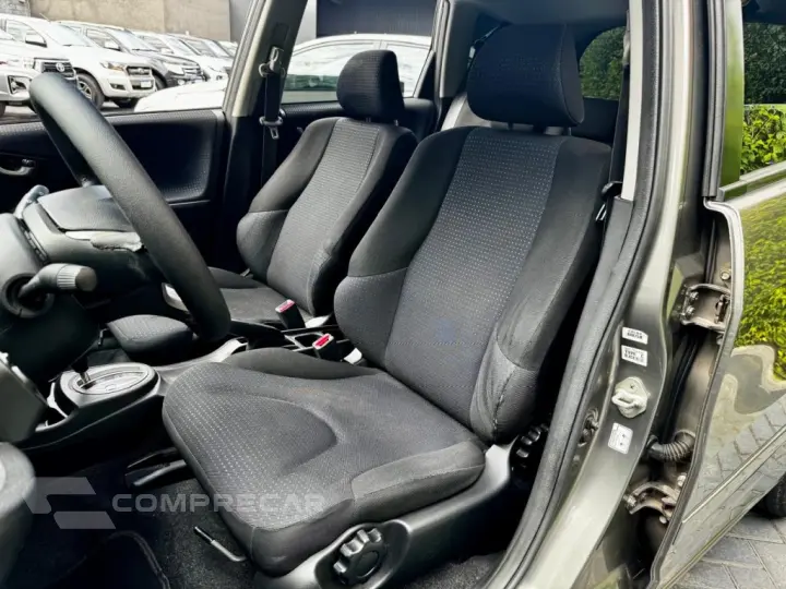 FIT 1.4 LX 16V FLEX 4P AUTOMÁTICO