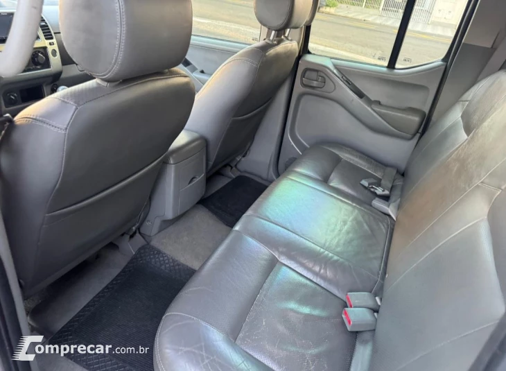 Frontier LE CD 4x4 2.5 TB Diesel Mec.