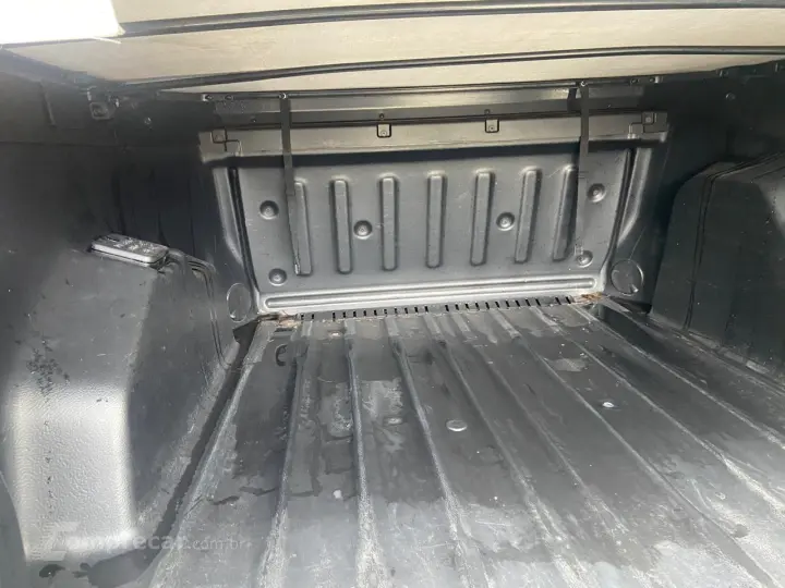 TORO 2.0 16V Turbo Ranch 4WD AT9