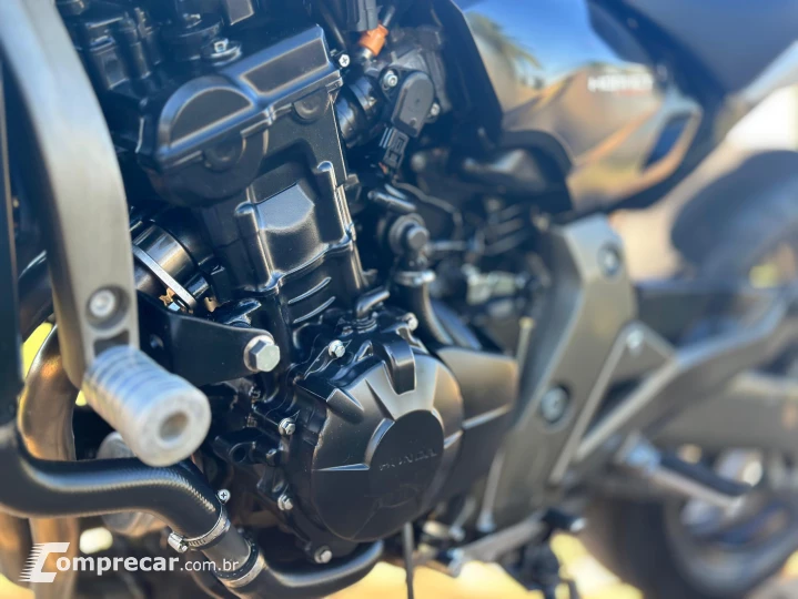 CB 600F HORNET