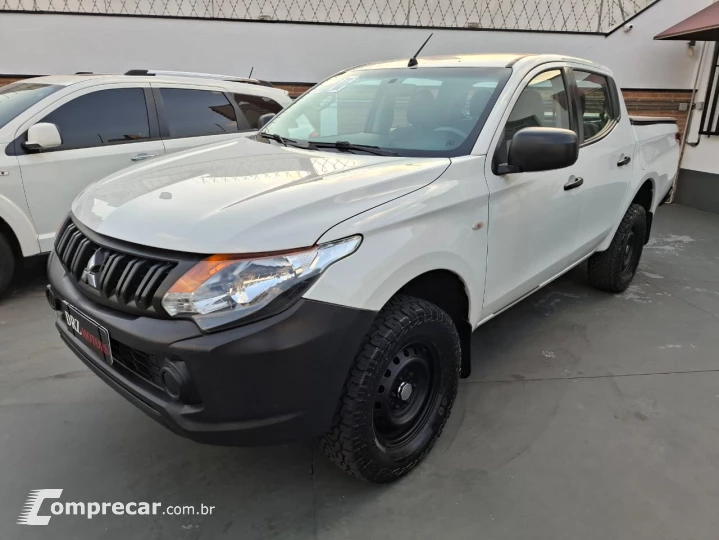 L200 TRITON 2.4 16V Turbo GL CD 4X4