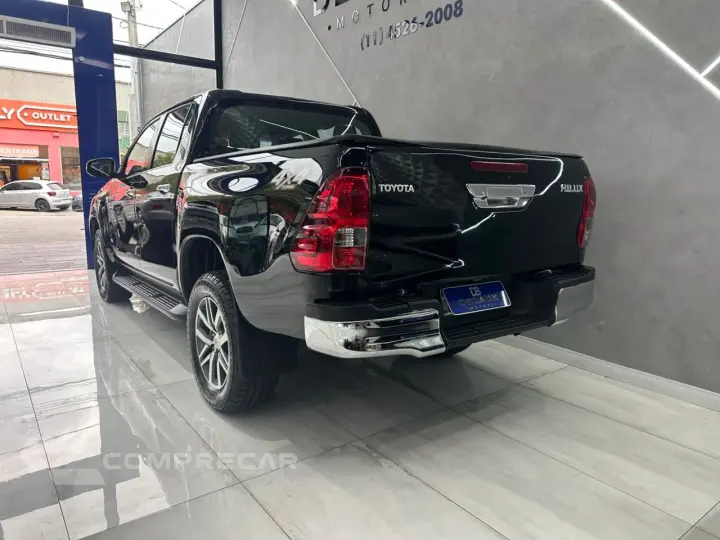 Hilux CD SRX 4x4 2.8 TDI 16V Diesel Aut.