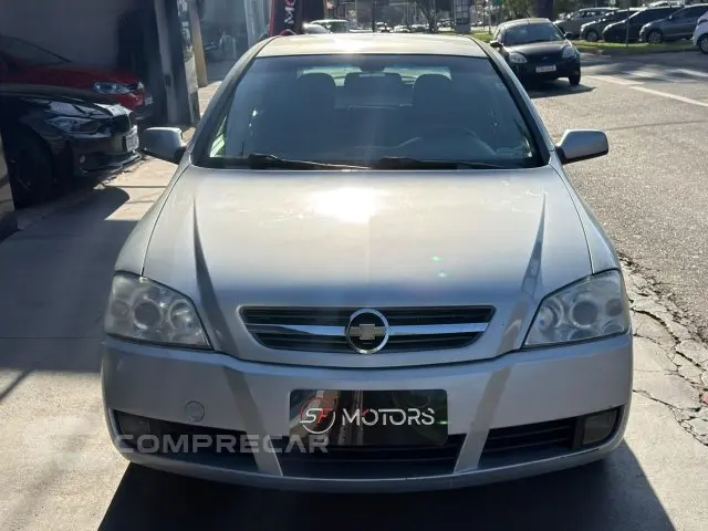 ASTRA HATCH - 2.0 MPFI ADVANTAGE 8V 4P MANUAL
