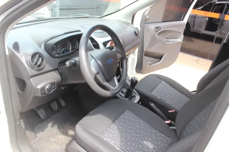 Ka + Sedan 1.0 12V 4P TI-VCT SE FLEX