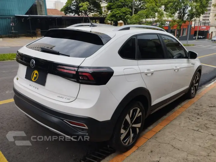 Nivus 1.0 4P FLEX 200 TSI HIGHLINE TURBO AUTOMÁTICO