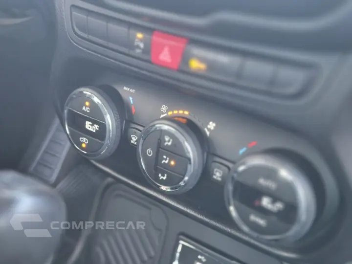 Renegade 1.8 16V 4P FLEX LONGITUDE AUTOMÁTICO