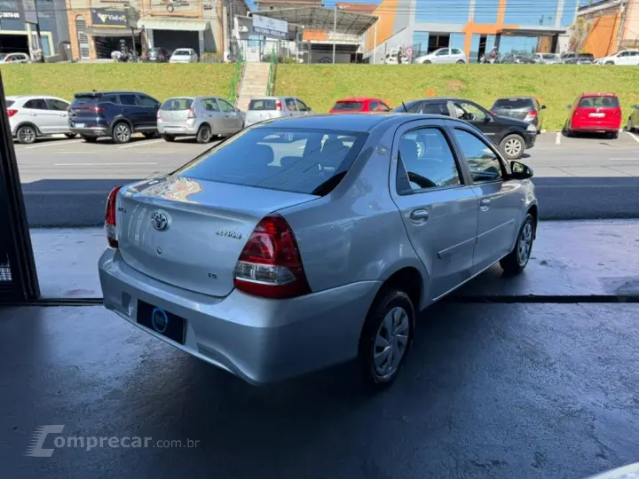 ETIOS X Sedan 1.5 Flex 16V 4p Mec.