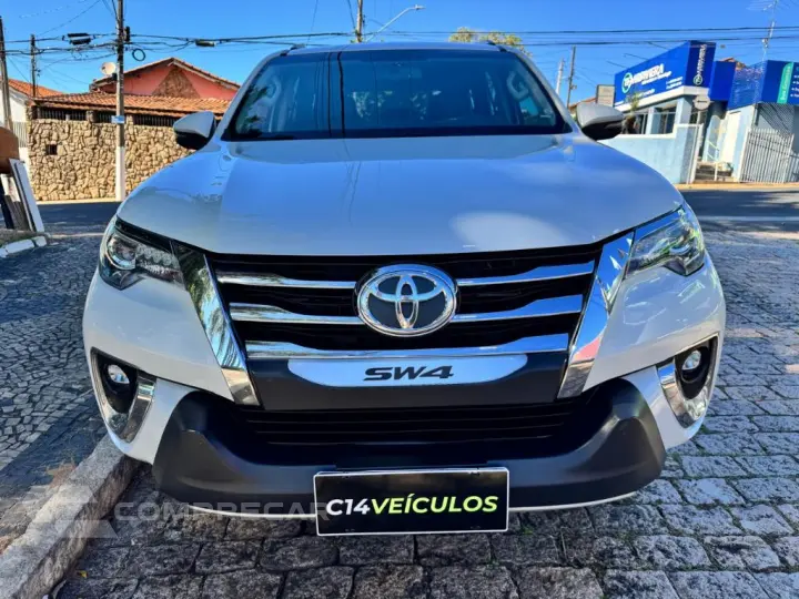 Hilux SW4 SRX 4x4 2.8 TDI 16V Dies. Aut.