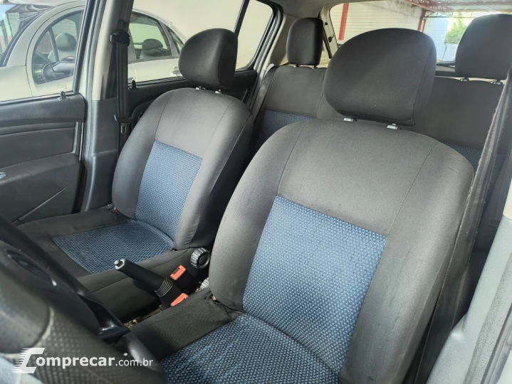 SANDERO 1.6 Authentique 8V