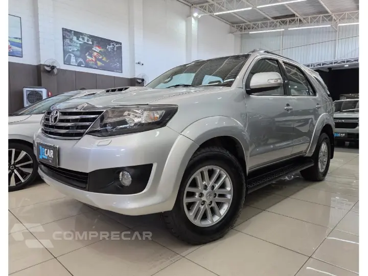 HILUX SW4 3.0 SRV 4X4 16V TURBO INTERCOOLER DIESEL 4P AUTOMA