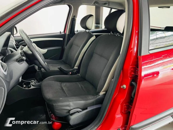SANDERO STEPWAY