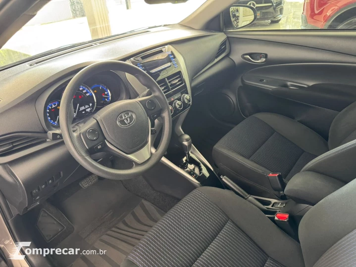 YARIS 1.5 16V Sedan XL