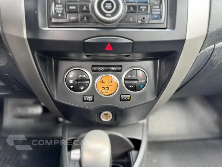LIVINA 1.8 SL X-gear 16V
