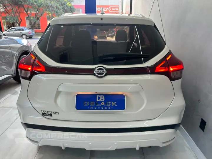 KICKS Sense 1.6 16V Flex Aut.