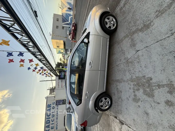 FIESTA 1.6 MPI SEDAN 8V FLEX 4P MANUAL