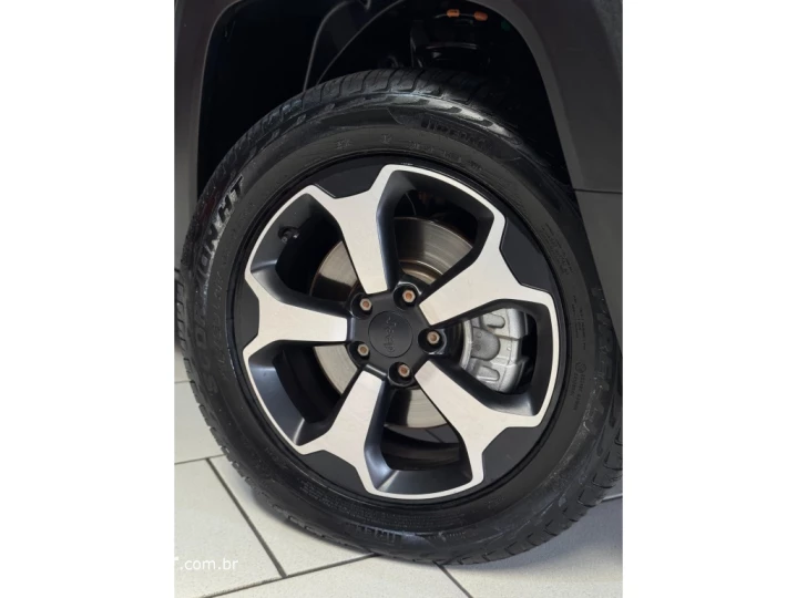 RENEGADE 2.0 16V TURBO DIESEL TRAILHAWK 4P 4X4 AUTOMÁTICO