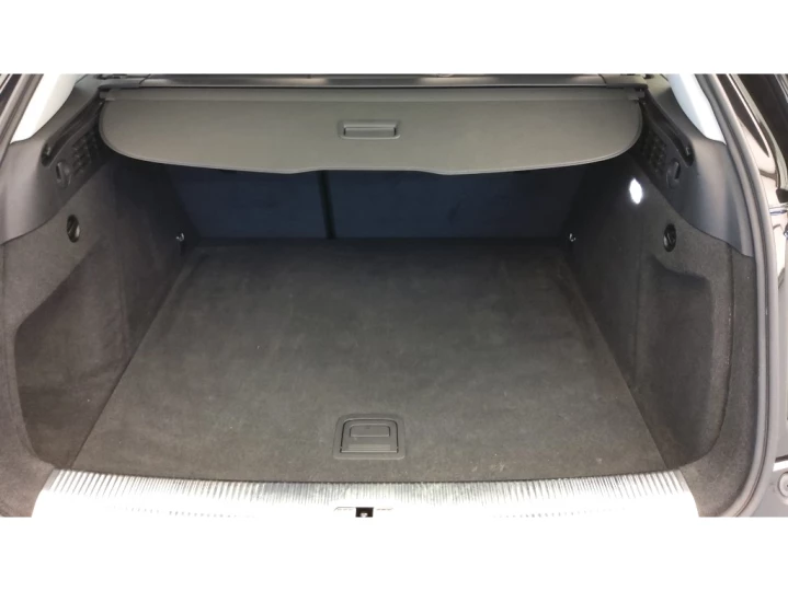 Q3 1.4 TFSI FLEX PRESTIGE PLUS S TRONIC