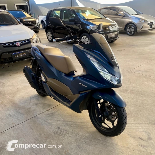 PCX 160 DLX
