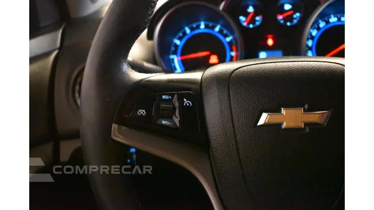 CRUZE SEDAN - 1.8 LT 16V 4P AUTOMÁTICO