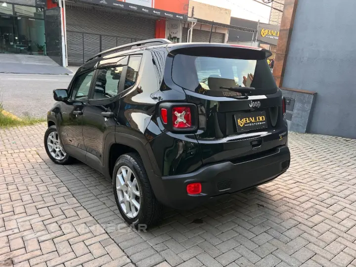 Renegade Sport 1.8 4x2 Flex 16V Aut.