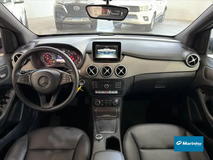 B 200 1.6 SPORT TURBO FLEX 4P AUTOMÁTICO