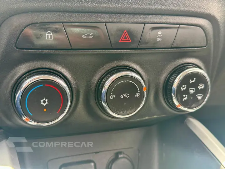 ONIX 1.0 Turbo Plus Premier