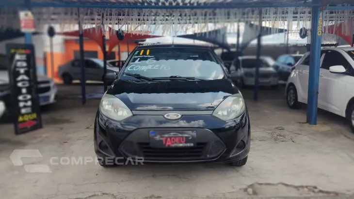 FIESTA 1.6 MPI Class Sedan 8V