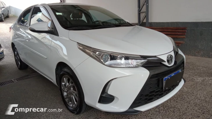 YARIS 1.5 16V Sedan XS
