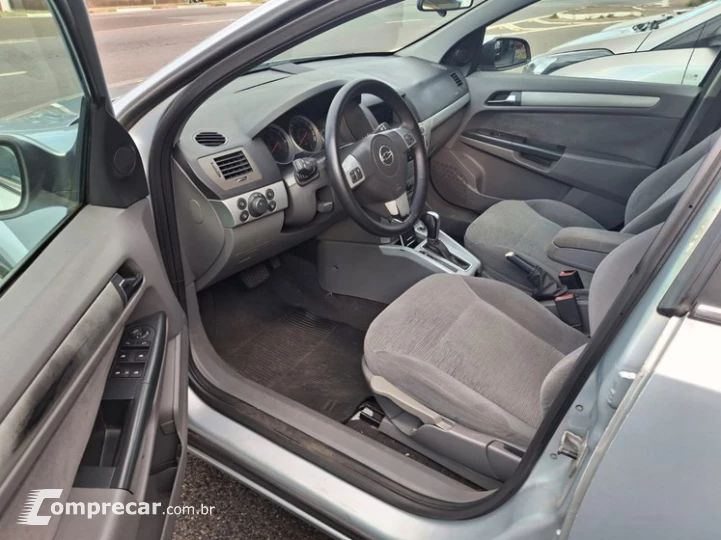 VECTRA 2.0 MPFI Elegance 8V