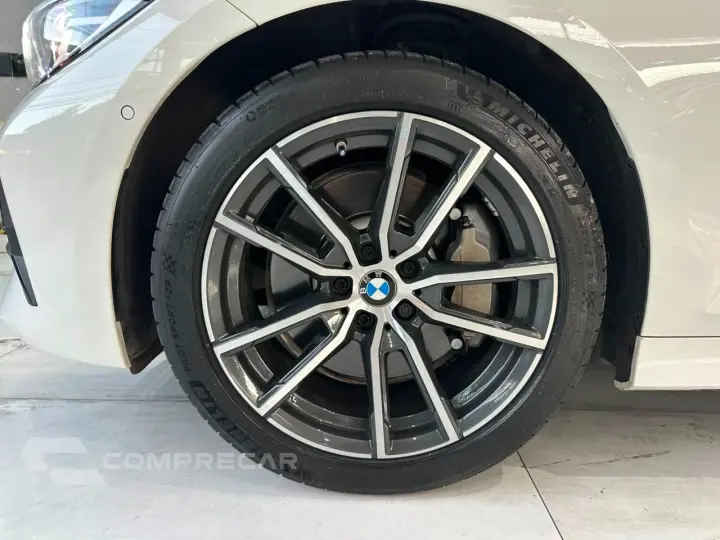 330i M Sport 2.0 TB 16V 4p