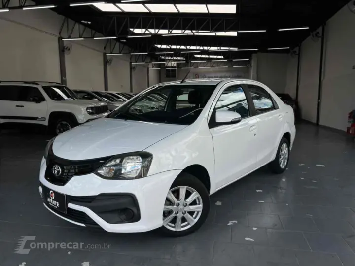 ETIOS 1.5 X PLUS SEDAN 16V FLEX 4P AUTOMÁTICO