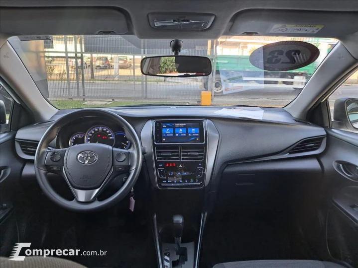 YARIS 1.5 16V FLEX SEDAN XL LIVE MULTIDRIVE