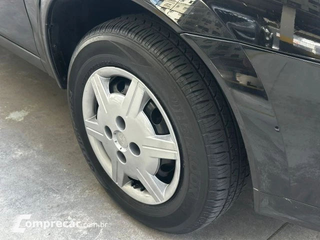 CLASSIC - 1.0 MPFI LS 8V 4P MANUAL