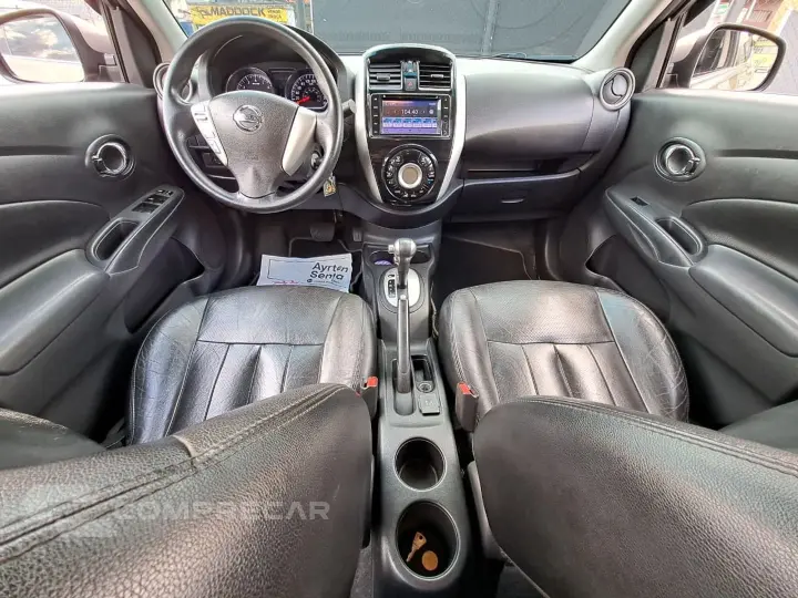 Versa 1.6 16V Flexstart Unique 4P Xtronic