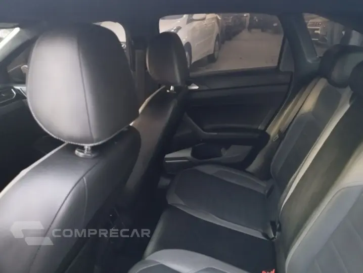 Nivus 1.0 4P FLEX 200 TSI HIGHLINE TURBO AUTOMÁTICO