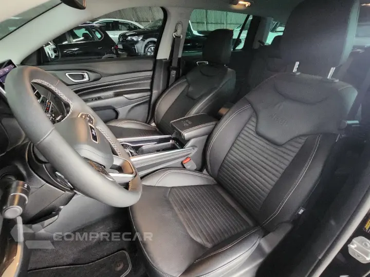 COMMANDER 1.3 T270 TURBO FLEX LONGITUDE AT6