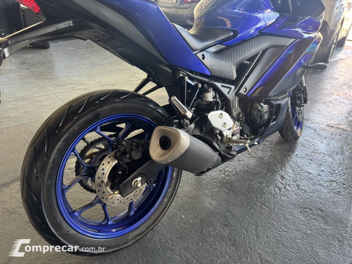 YZF R-3