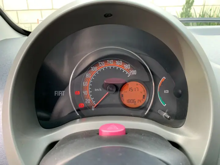 UNO 1.0 EVO VIVACE 8V FLEX 2P MANUAL