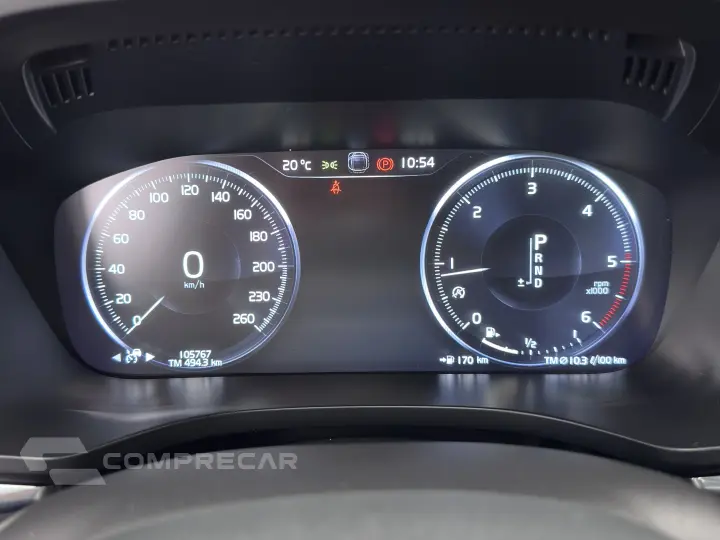 XC60 2.0 D5 DIESEL MOMENTUM AWD GEARTRONIC