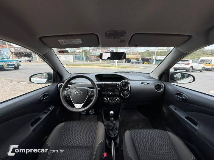 ETIOS 1.5 XS Sedan 16V