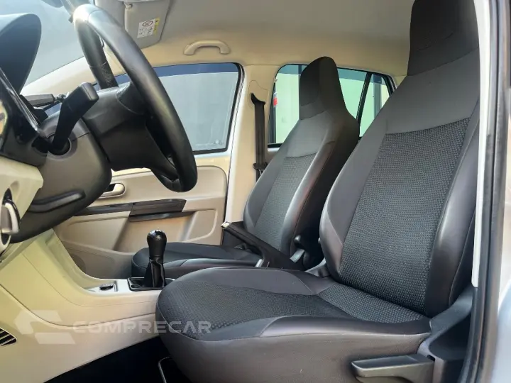 up! high 1.0 TSI Total Flex 12V 5p